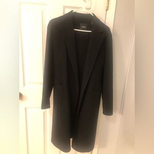 Beautiful coat theory size medium.